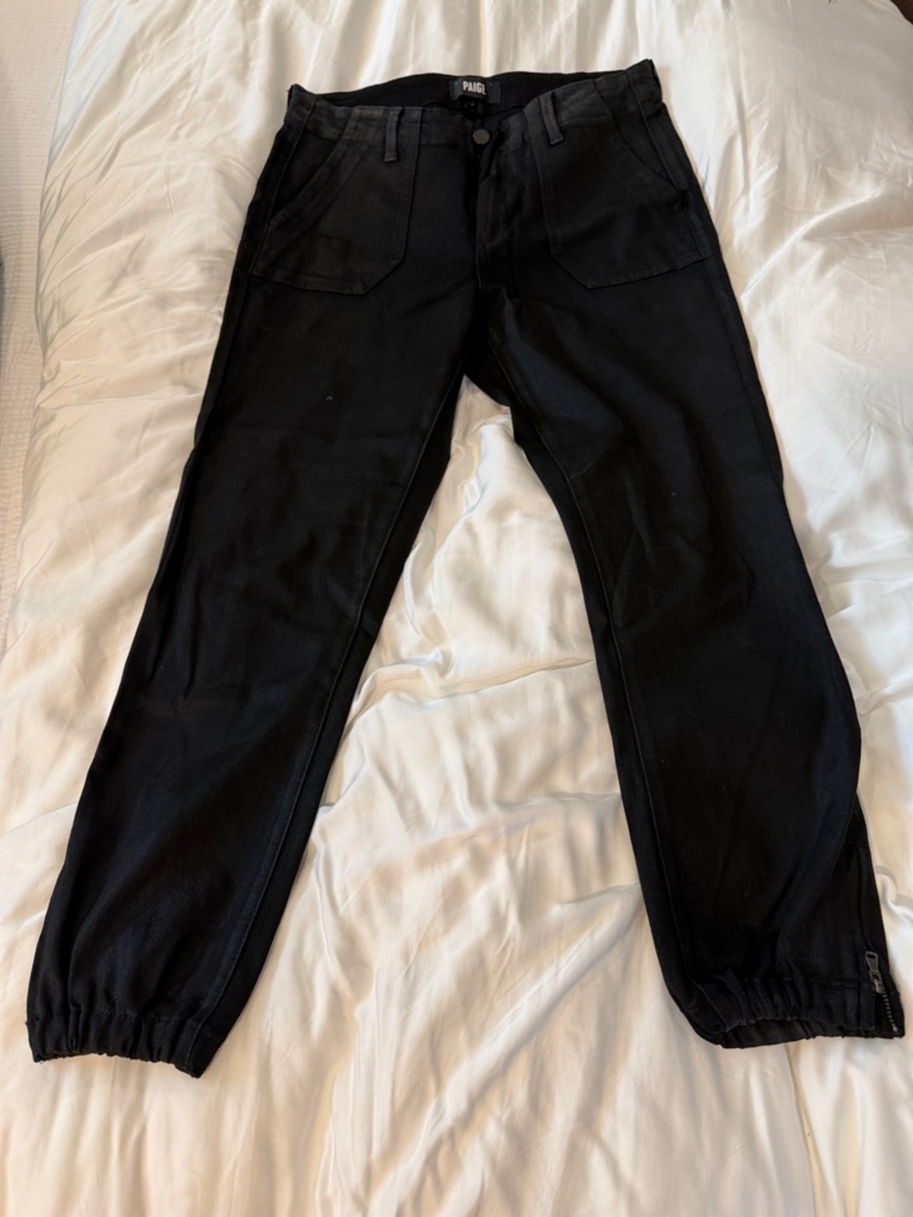 PAIGE Black women”s Relaxed Jogger Pants